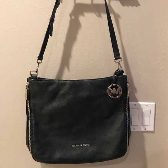 Michael Kors handbag - Picture 1 of 4